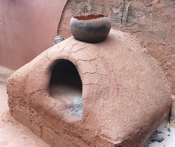 Forno típico de lama em Marrocos — Fotografia de Stock