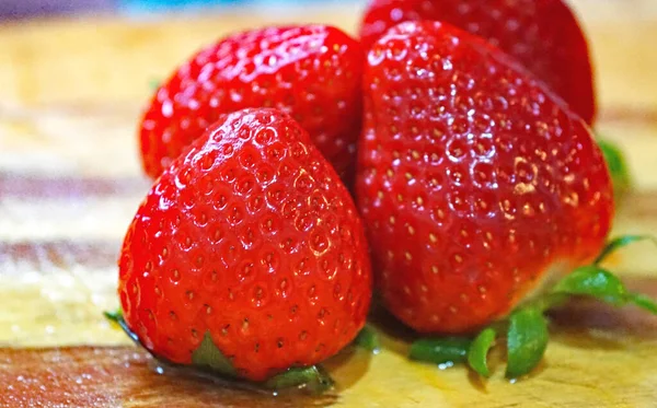 Strawberries Kitchen Board — Stock Photo, Image