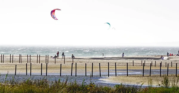 Panoráma Strand Tarifa Kitesurfing Sárkányok Cadiz Spanyolország Európa — Stock Fotó