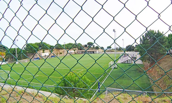 Άποψη Του Γηπέδου Ποδοσφαίρου Tiana Μέσω Του Συρματοπλέγματος Tiana Βαρκελώνη — Φωτογραφία Αρχείου