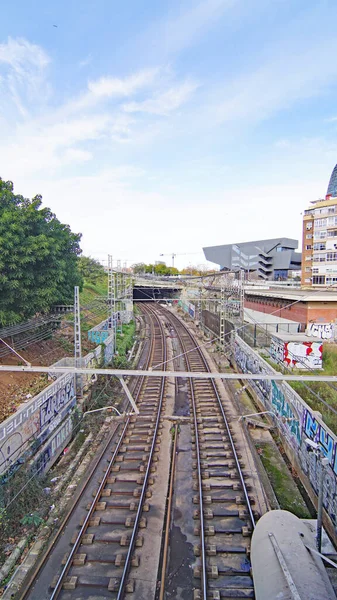 Vlakové Koleje Projíždějící Ulicí Laba Barceloně Catalunya Španělsko Evropa — Stock fotografie