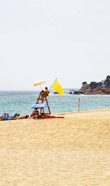 Lloret de Mar sahilinde cankurtaran, Girona, Katalunya, İspanya, Avrupa