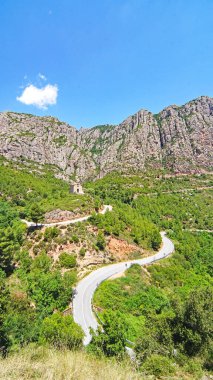 Barselona, Katalunya, İspanya ve Avrupa 'daki Collbato' dan Montserrat dağlarının manzarası