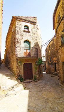 Madremanya (Madremaa) El Girones bölgesinde, Girona, Katalunya, İspanya, Avrupa