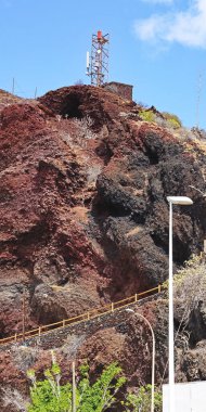 El Hierro, Santa Cruz de Tenerife, Kanarya Adaları, İspanya, Avrupa 'daki dağın tepesindeki telekomünikasyon antenleri