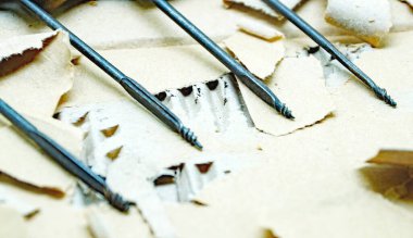 Beyaz arkaplanda DIY için araçlar