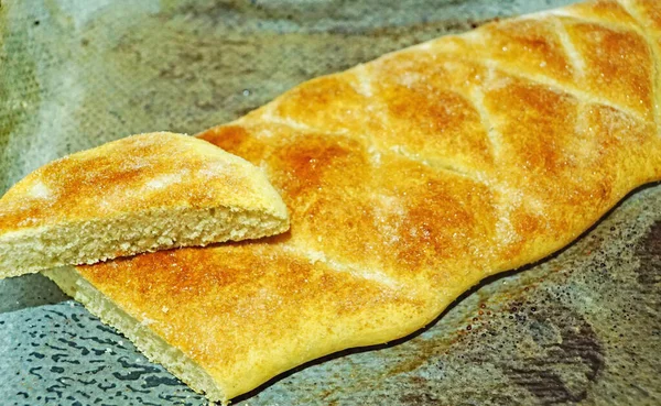 กขนมป งในถาดอบ — ภาพถ่ายสต็อก