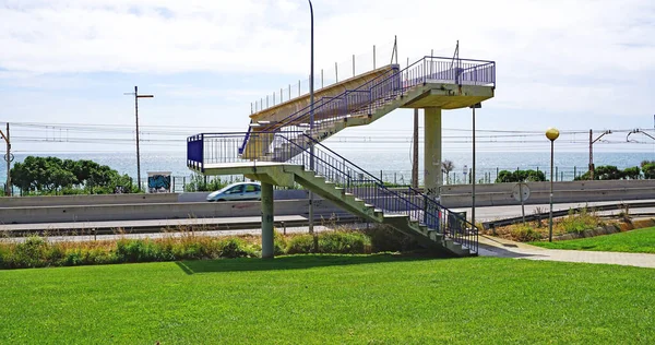 Puente Peatonal Sobre Carretera Del Maresme Barcelona Cataluña España Europa — Foto de Stock