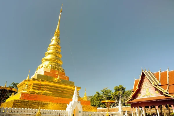 Wat phra att chae haeng i nan, norr thailand. — Stockfoto