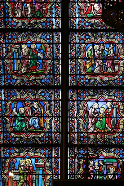 Notre Dame penceresi — Stok fotoğraf
