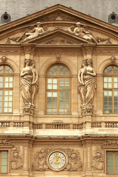 Edifício do Louvre — Fotografia de Stock