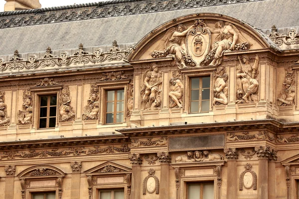 Edifício do Louvre — Fotografia de Stock