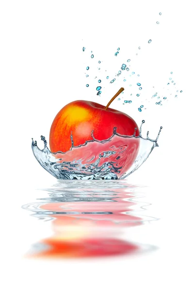 Red apple lapping in water — Stock Photo, Image