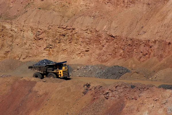 Mountain truck — Stock Photo, Image