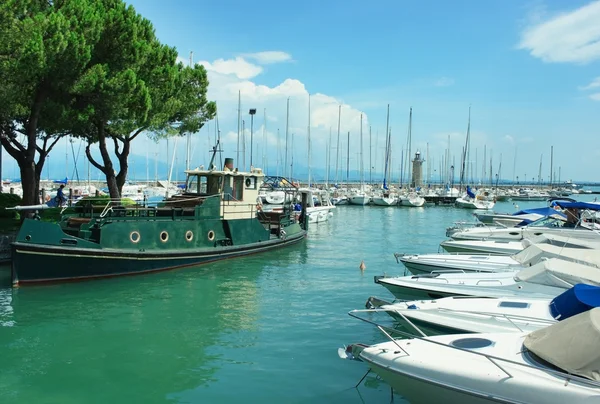Desenzano harbor — Stock Photo, Image
