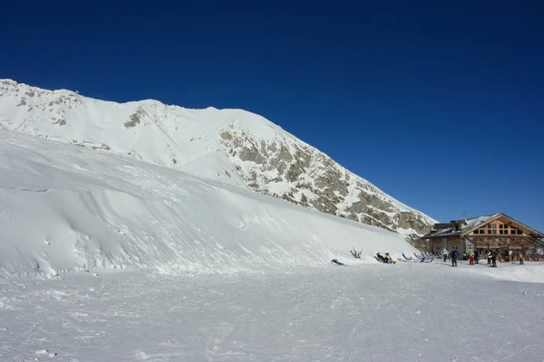 Ontspannen in ski bar — Stockfoto