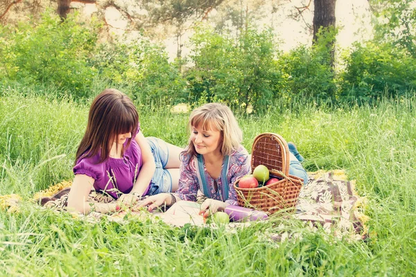 Mamma och dotter — Stockfoto