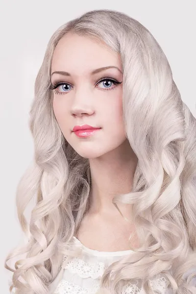 Mooie blonde — Stockfoto