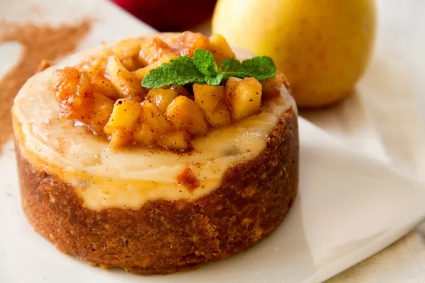 Gâteau au fromage aux pommes — Photo