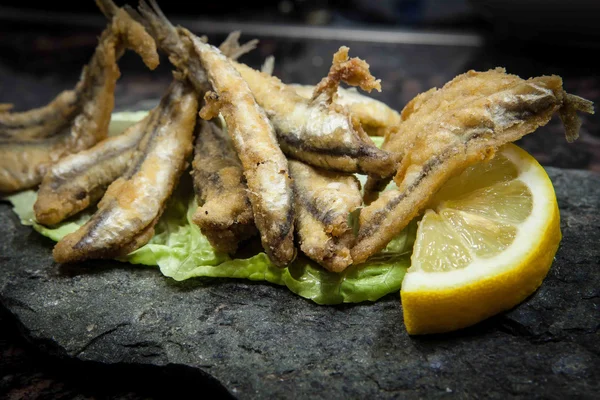 Pescado frito —  Fotos de Stock