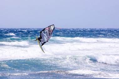 Gran canaria üzerinde Rüzgar Sörfü.