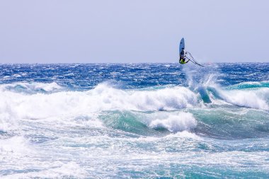Gran canaria üzerinde Rüzgar Sörfü.