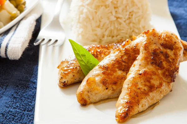 Grilled chicken — Stock Photo, Image