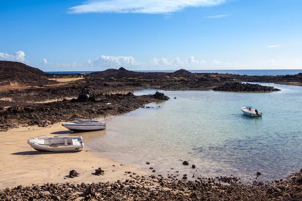 Barcos na praia — Fotografia de Stock