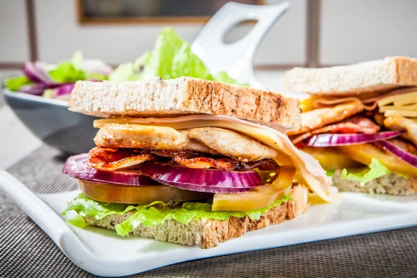 Csirke sanwich — Stock Fotó