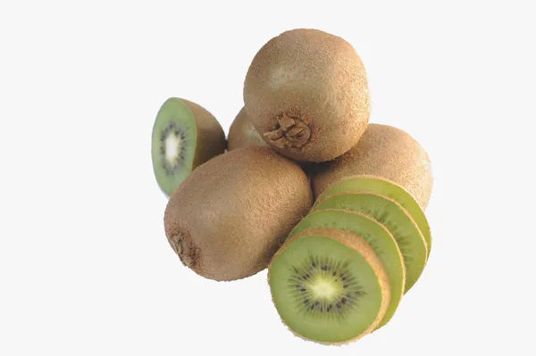 Kiwi groenten en segmenten op wit — Stockfoto