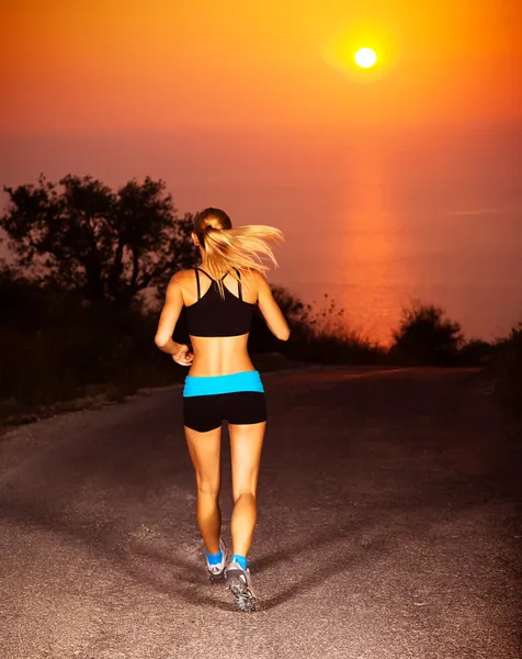 Sportieve loper vrouw — Stockfoto