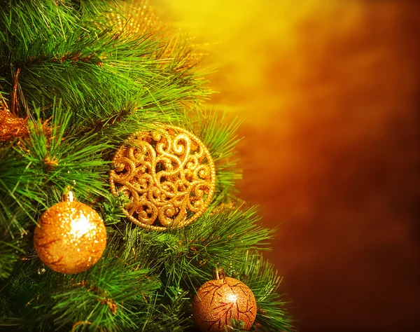Traditioneller Weihnachtsbaum — Stockfoto