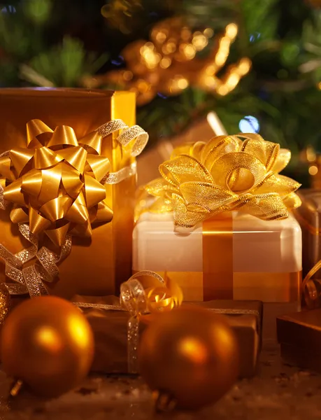 Golden gift boxes — Stok fotoğraf