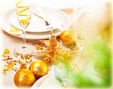 Yeni yıl masa süslemeleri