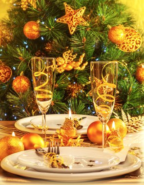 Noel yemeği restoranda