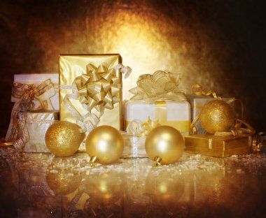 Noel'de hediye kutuları