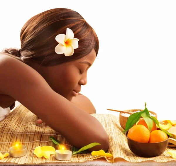 African woman at spa — Stock Photo, Image