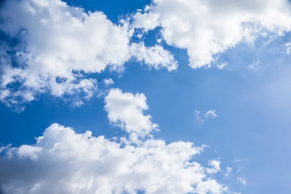 Cloudy sky background — Stock Photo, Image