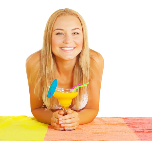 Menina feliz com coquetel — Fotografia de Stock