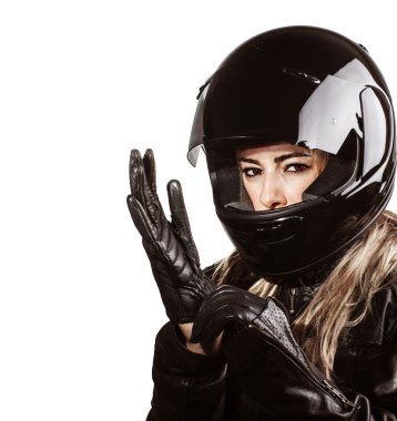 kadın giyiyor motorsport kıyafeti