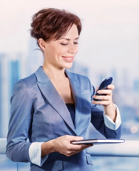 Pretty woman calling someone — Stock Photo, Image