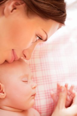 Tatlı bebek uyuyor.