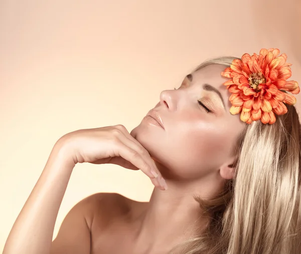 Retrato de chica bonita — Foto de Stock