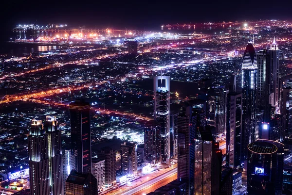 Dubai city på natten — Stockfoto