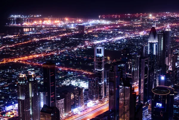 Dubai stad bij nacht — Stockfoto