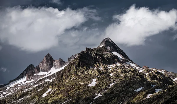 Güzel dağlık manzara — Stok fotoğraf