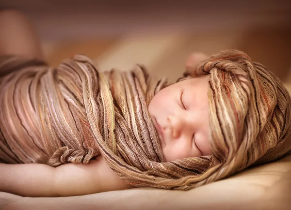 Zoete babymeisje in slaap — Stockfoto