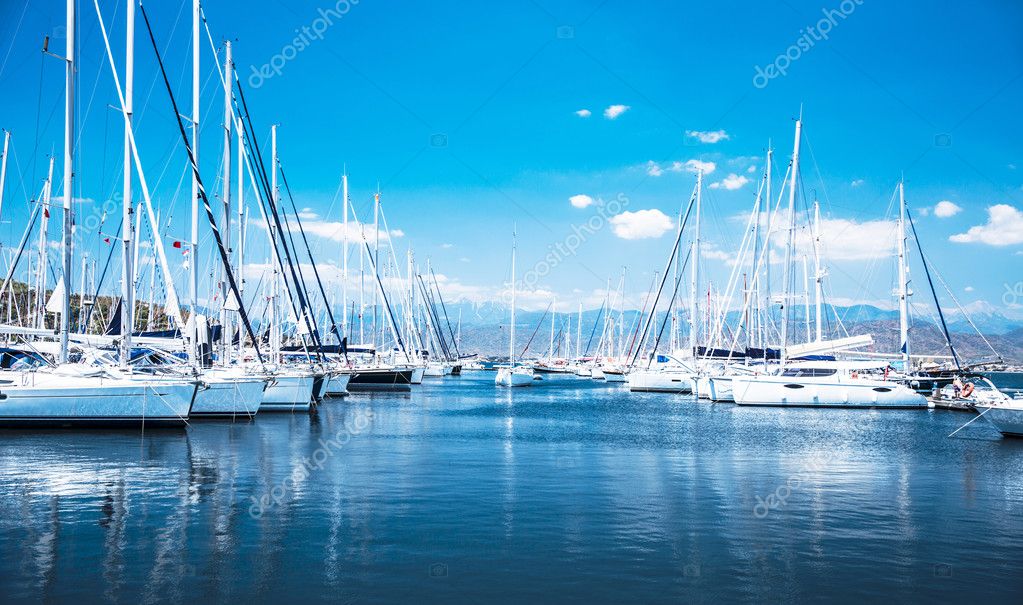 Barca a vela porto