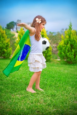 mutlu küçük futbol oyuncusu