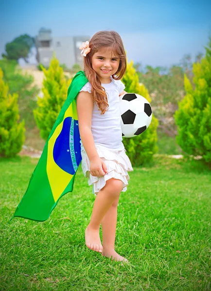 Pequeño jugador de fútbol feliz — Foto de Stock